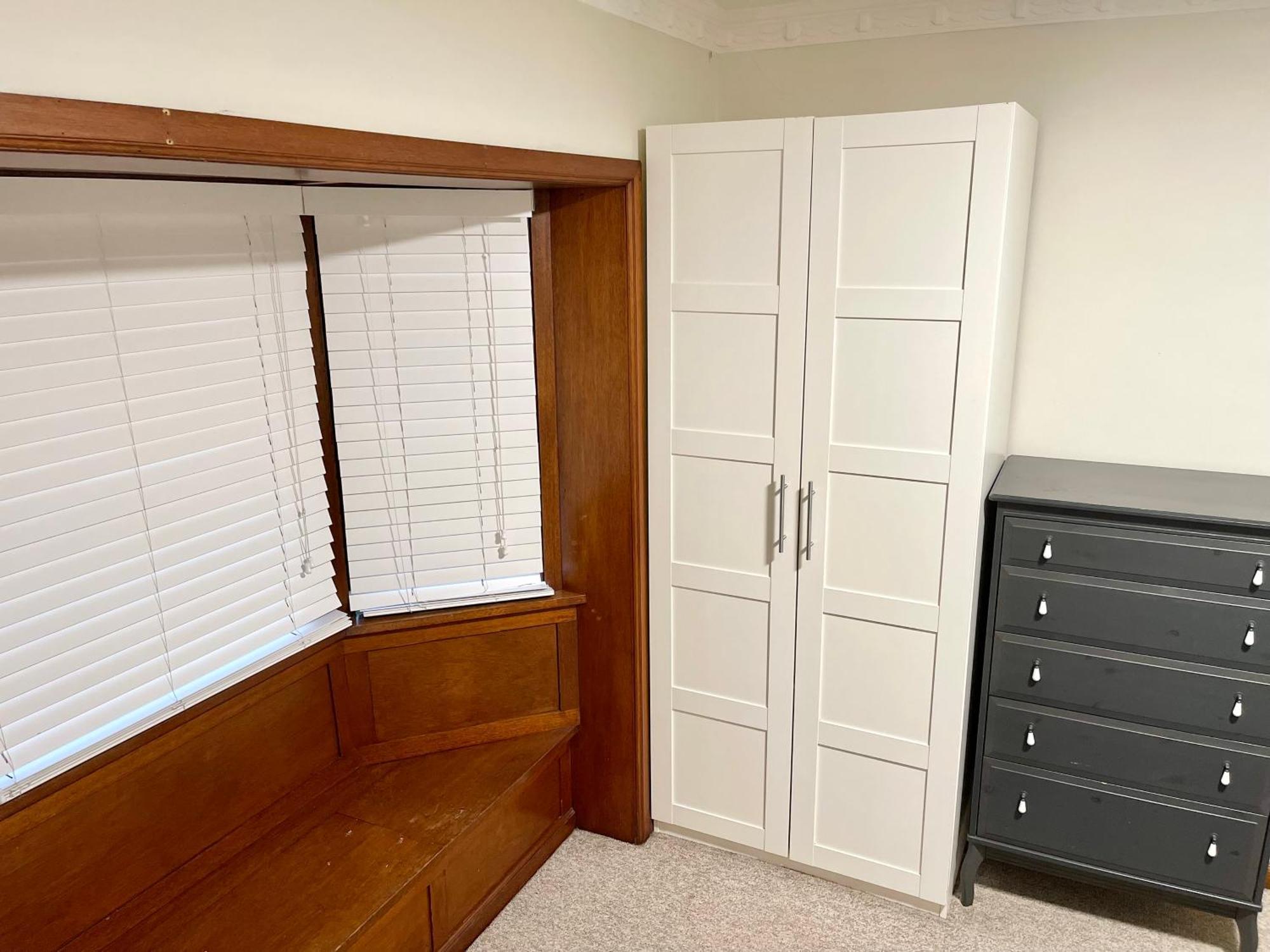 Spacious Private Minutes Away From Eastwood